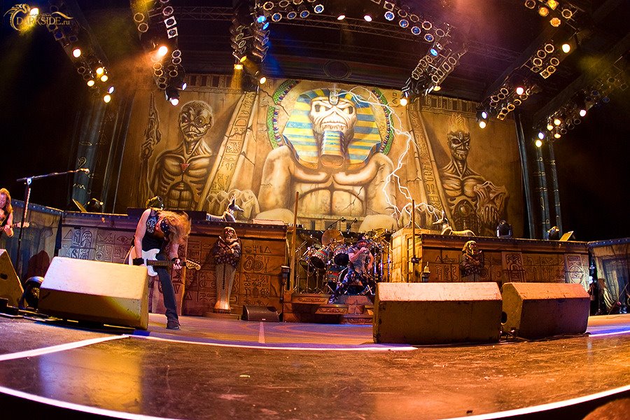 Somewhere back in time iron maiden